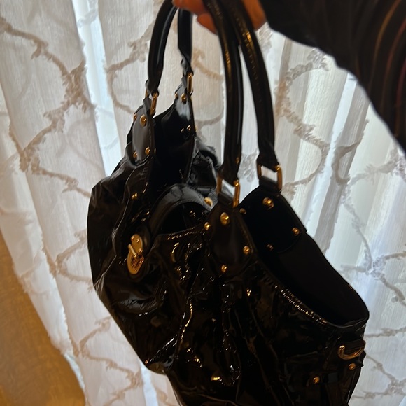 • Louis Vuitton Hobo Black Mahina Leather - Picture 11 of 12